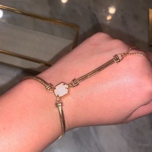 Kendra Scott Carlin Hand Bracelet Rose gold